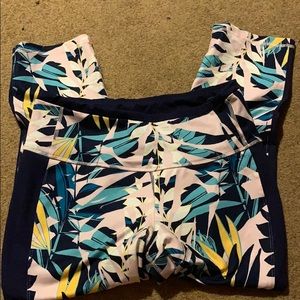 Old Navy Active Capris